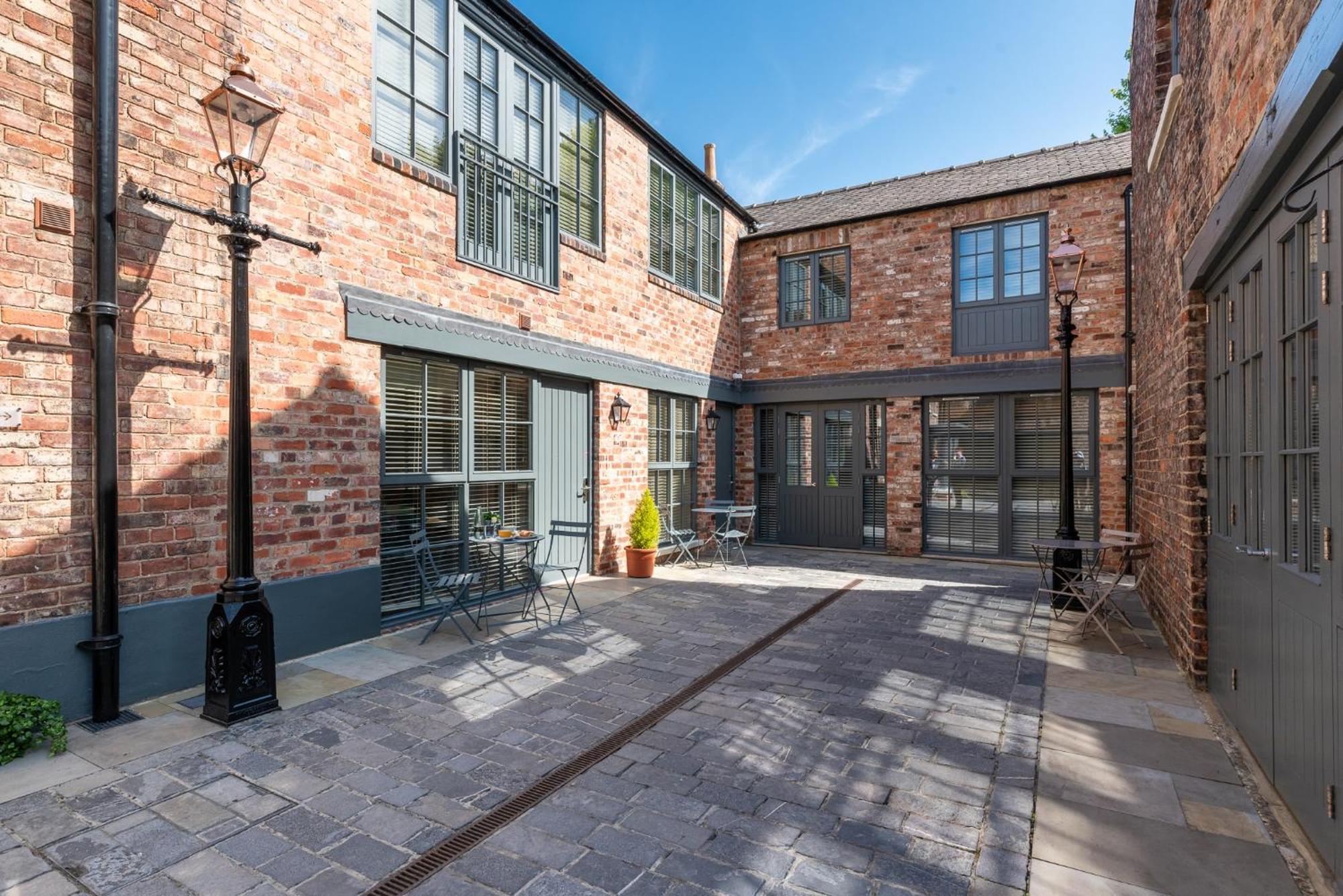 The Lawrance Luxury Aparthotel - York Exterior foto